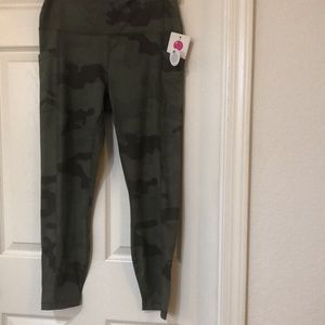 YOGALICIOUS Camo Elastic Free High Waist Side Pocket Ankle Legging